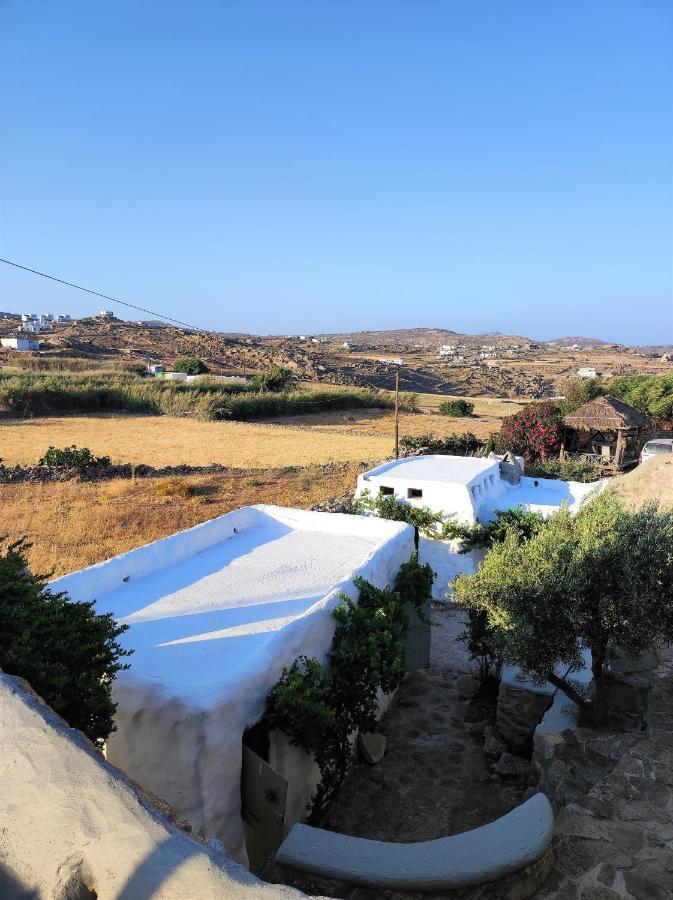 Artemis Pyrgi * Mykonos Town