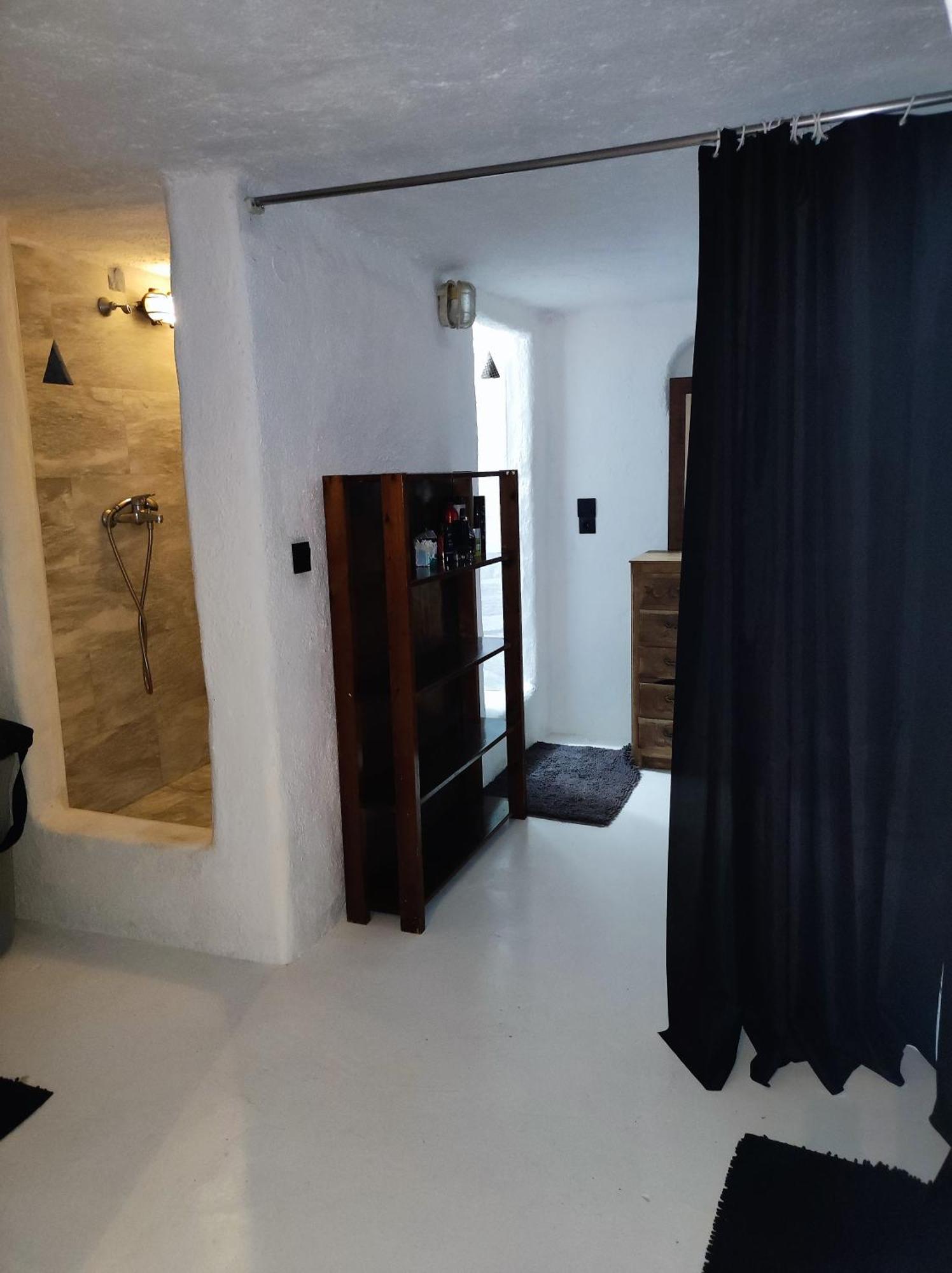 Artemis Pyrgi * Mykonos Town